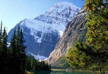 球员们不停进步，所以比赛总有新意和看点